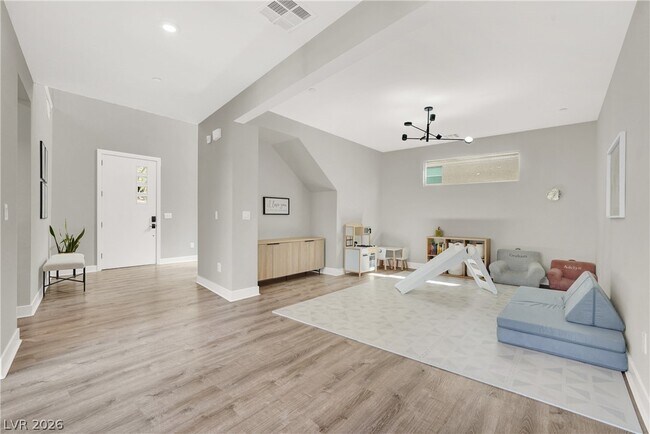 Building Photo - 2658 Catania St