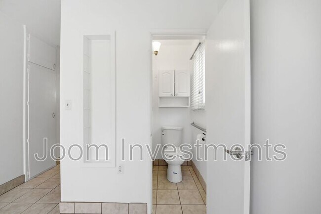 Building Photo - 1007 Monterey Rd