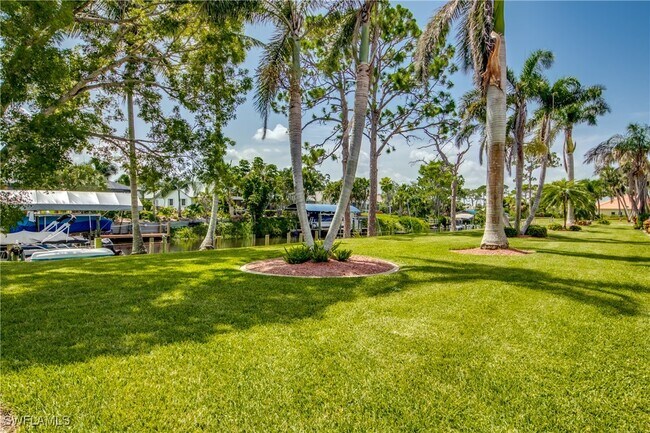 Building Photo - 15350 Moonraker Ct