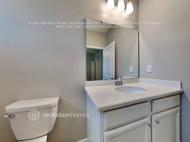 Building Photo - 9926 Lemon Grass Ln
