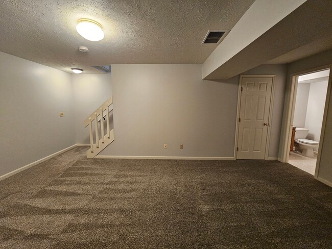 Building Photo - Streetsboro 2 Bedroom 2.5 Bath Condo