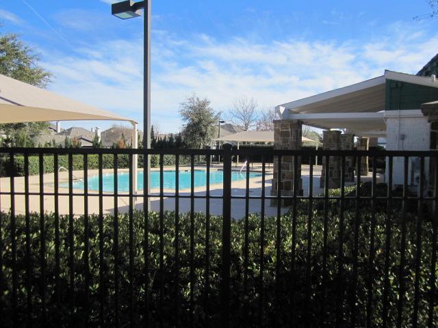 Building Photo - 5005 Boxwood Ln