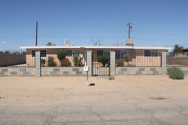 Primary Photo - Spacious 3-Bed + 1 Bonus Room, 1.5-Bath Custom Home in California City – Convenient & Cozy!