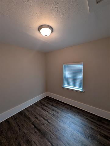 Building Photo - 105 Dupont Cir