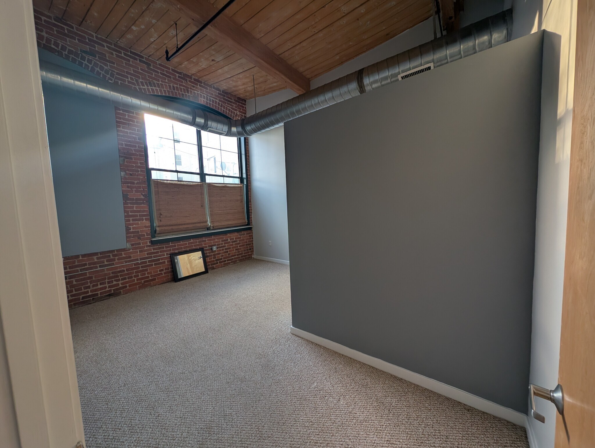 Building Photo - 160 Fremont St