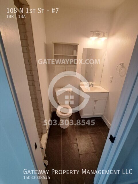 Building Photo - 108 N 1st St