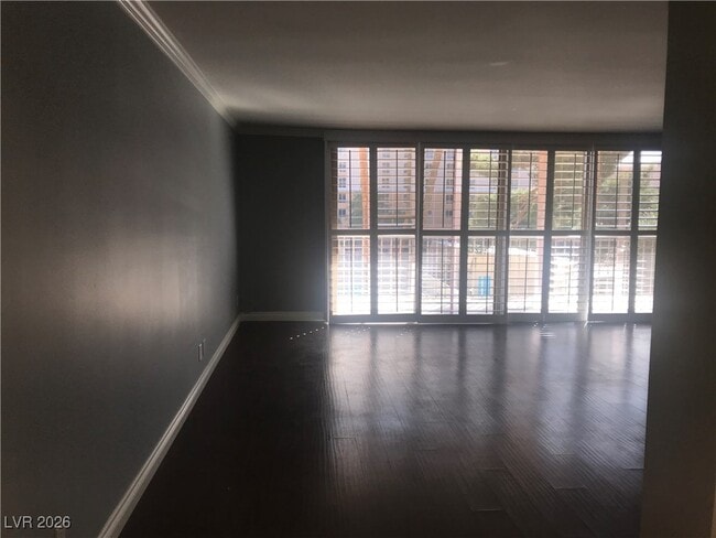 Building Photo - 205 E Harmon Ave