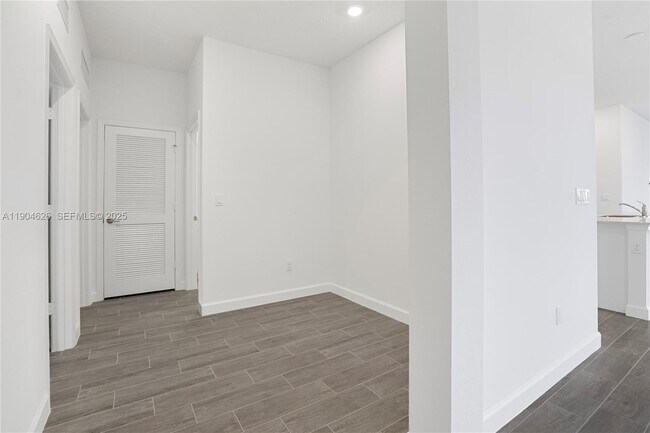 Building Photo - 19655 Barn Swallow Way