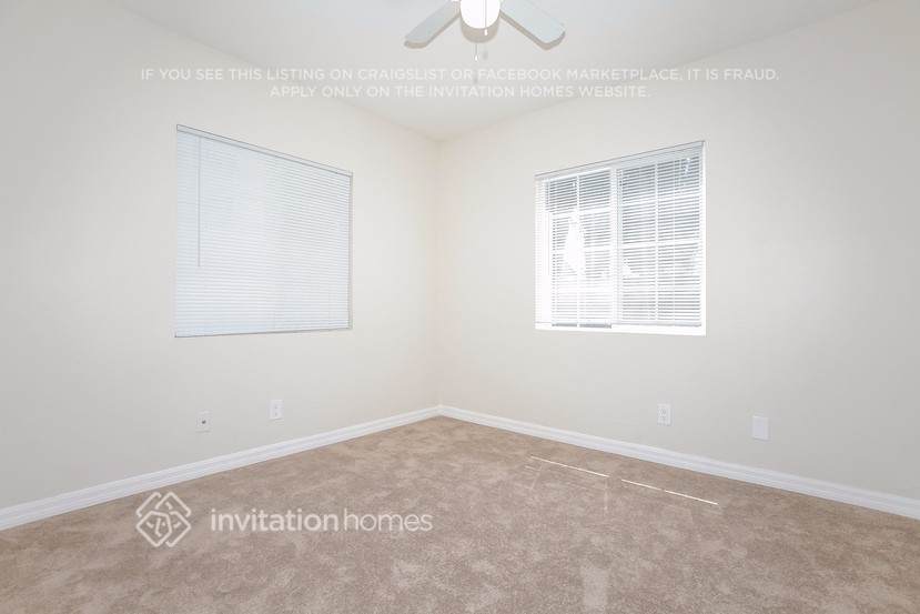 Building Photo - 17552 Cantara St