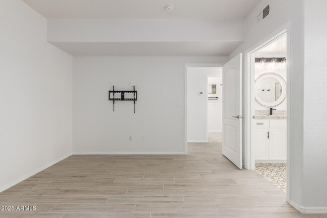 Building Photo - 295 N Rural Rd