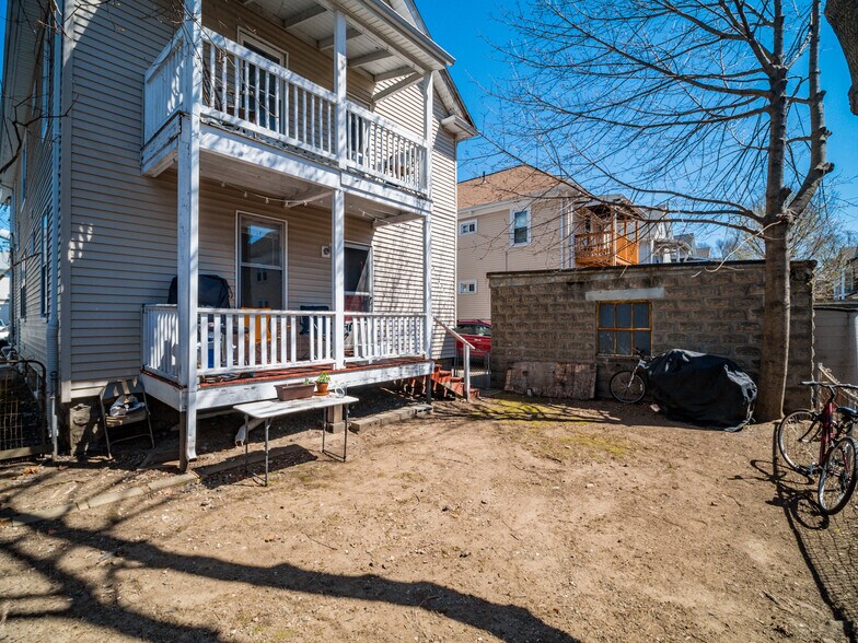 Building Photo - 54 Upland Rd