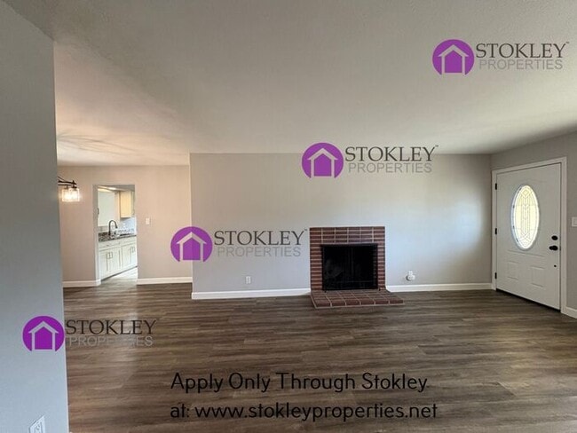 Building Photo - 1920 Encima Dr