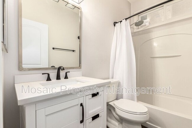 Building Photo - 1328 S Sabino Dr