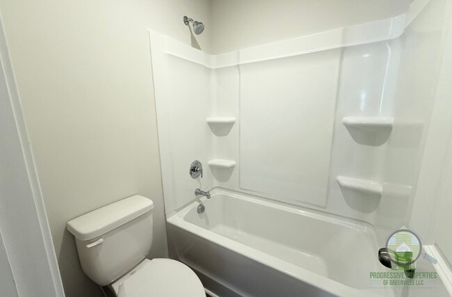 Building Photo - 209 Wintersweet Wy