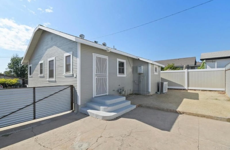 Building Photo - 2503 Sumac Dr