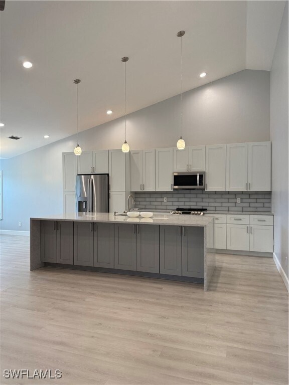 Building Photo - 6637 Vancouver Ln