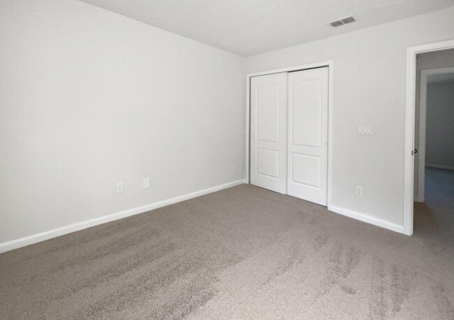 Building Photo - 15713 Lexington Park Blvd