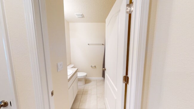 Building Photo - "Charming 3-Bedroom Townhouse Retreat on Oak Mill Road – Spacious 1308 Sq Ft with 2 Full Baths in...