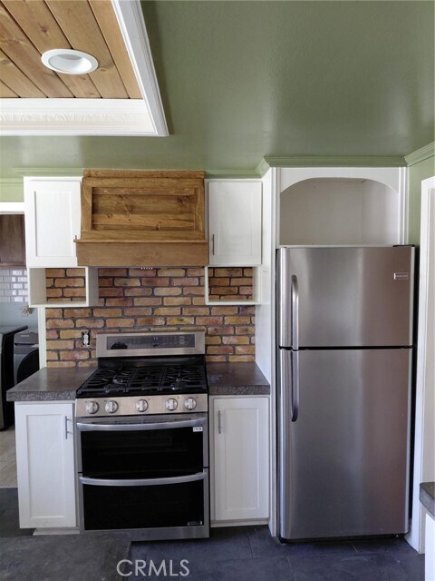 Building Photo - 351 Smokeridge Trail