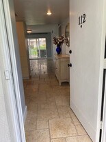 Building Photo - 53 High Point Cir W