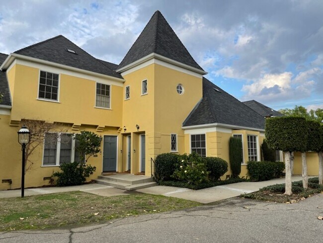 Building Photo - 1118 Donaldo Ct