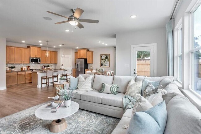 Building Photo - 2910 Tavern Dr