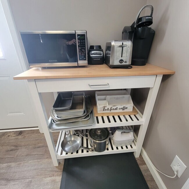 Building Photo - 4 Bed, 2 Bath Home for Lease-Furnished-Sparta,TN