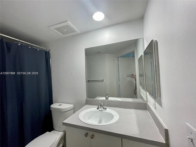 Building Photo - 9201 Collins Ave
