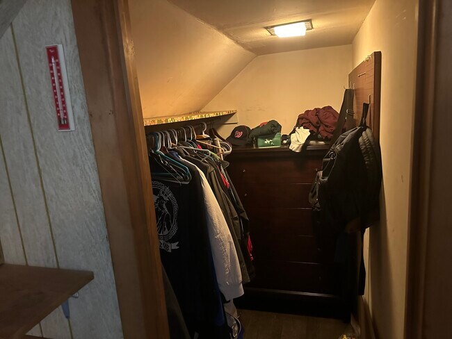 Building Photo - 2069 Elbur Ave