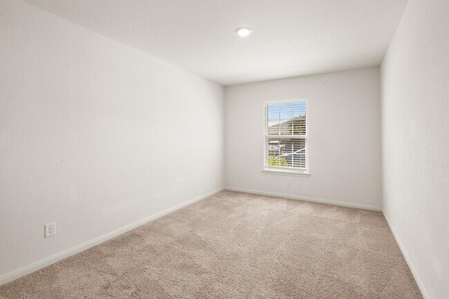 Building Photo - 15214 Harbor Lndg