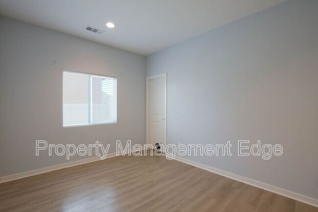 Building Photo - 30913 Chuckwagon Ct