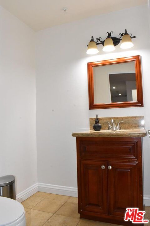 Building Photo - 235 S Gale Dr