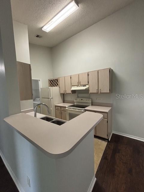 Building Photo - 708 Secret Harbor Ln