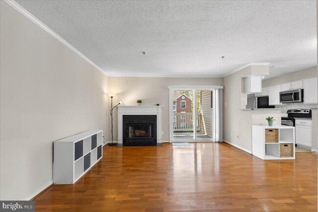 Building Photo - 1524 Lincoln Way