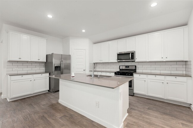 Building Photo - 6931 Dell Vista Drive