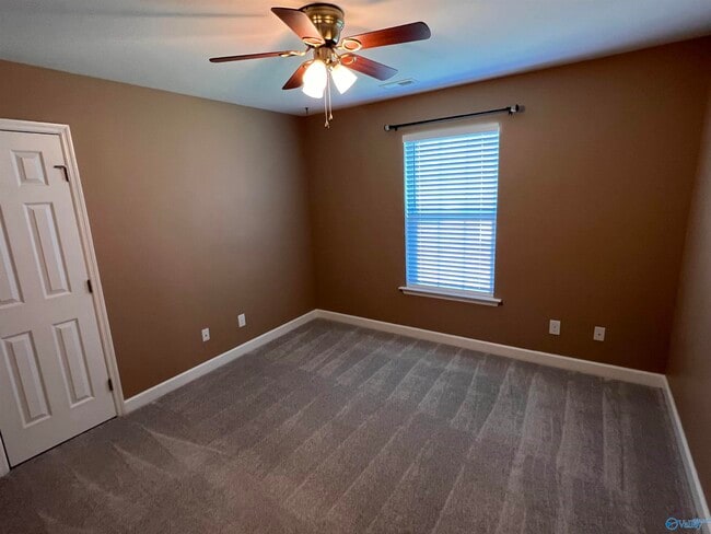 Building Photo - 110 Tudor Pl