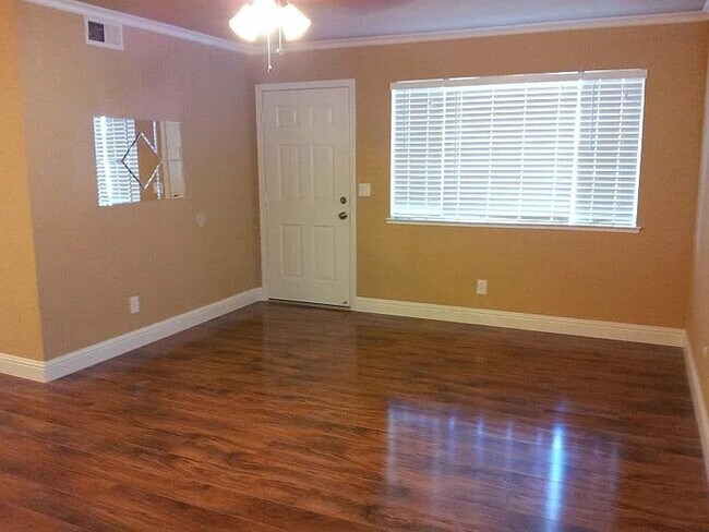Building Photo - 11543 Quartz Dr