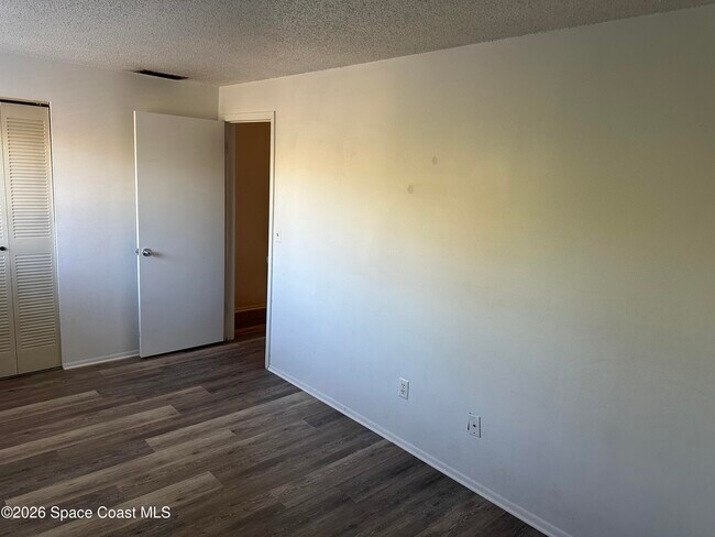 Building Photo - 1136 Steven Patrick Ave