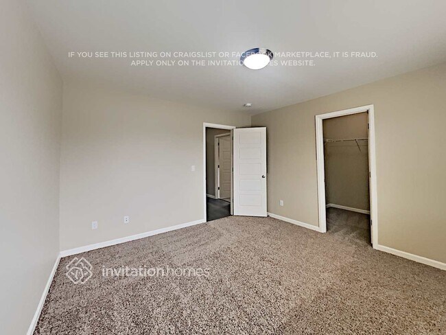 Building Photo - 20302 19th Ave E