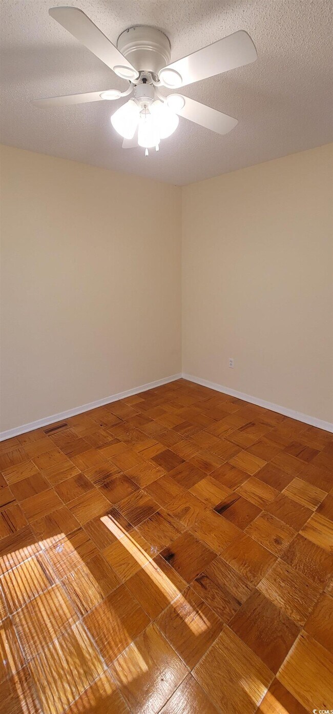 Building Photo - 609 Hibiscus Ave