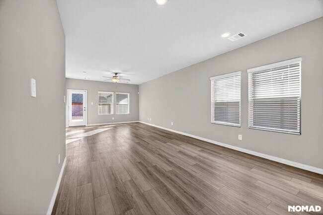 Building Photo - 3913 Marble Fls Dr