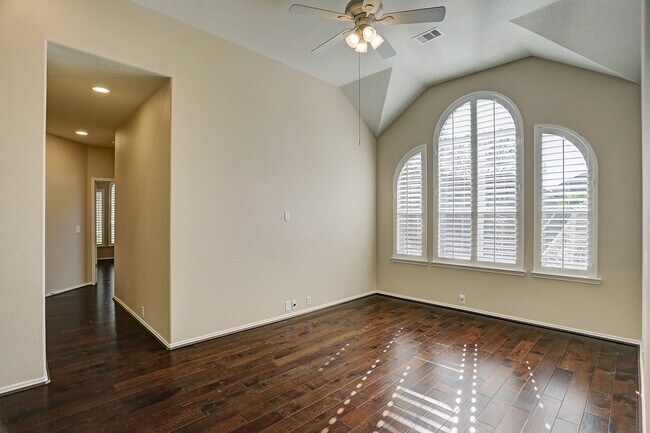 Building Photo - 5503 Honey Mesquite Way