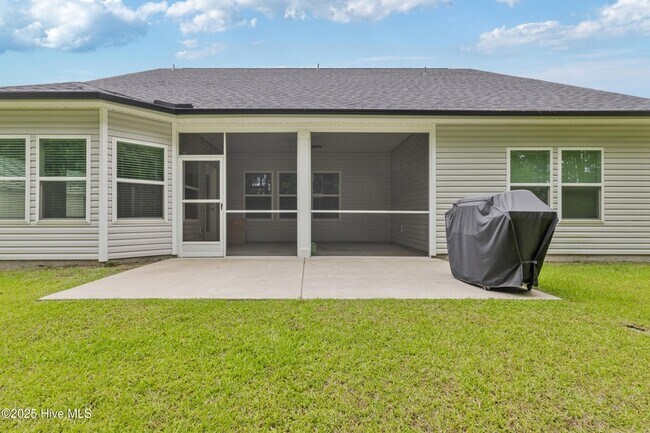 Building Photo - 570 Tullimore Ln