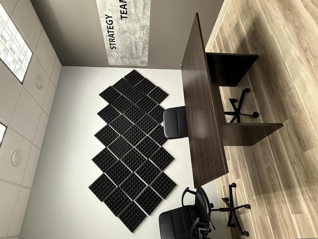 Building Photo - 8751 Commodity Cir