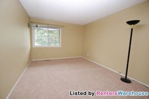 Building Photo - 13987 79th Ave N