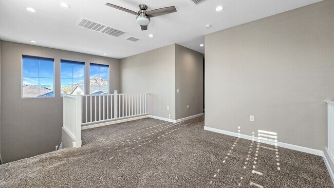 Building Photo - Solar home with a pool in Lucero (Estrella Mountain Ranch)