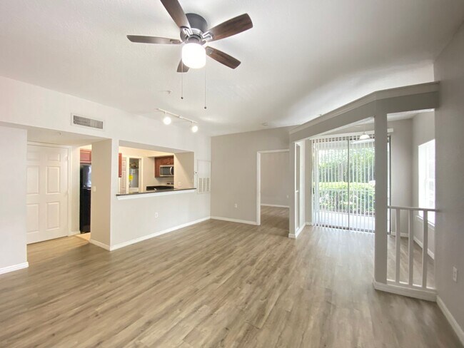 Building Photo - Park Central Gated Community!!2/2 with a G...