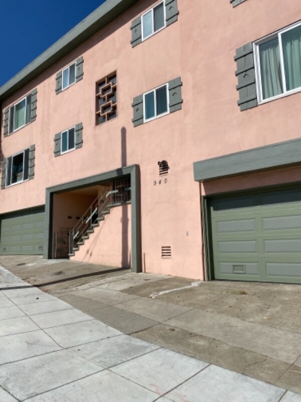 Building Photo - 940 San Jose Avenue