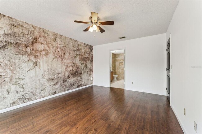 Building Photo - 7236 Somersworth Dr