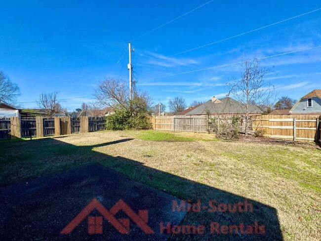 Building Photo - 6416 Valley Oak Dr